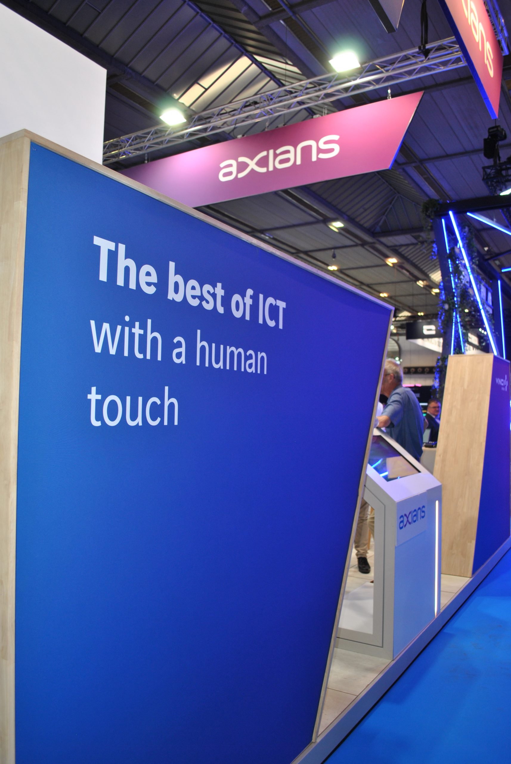 Axians, Telecommunication Infrastructures, Communication Solutions, Infopol, kritische communicatie, veiligheid, brandweer, politie